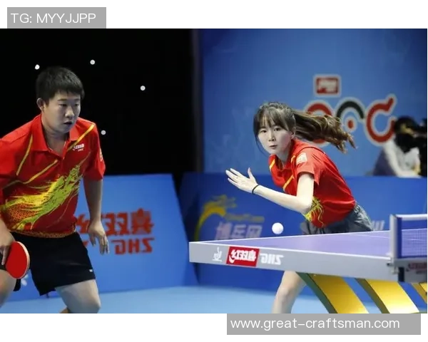 李芳独家揭秘羽毛球技巧与训练心得助你提升球技的秘密分享