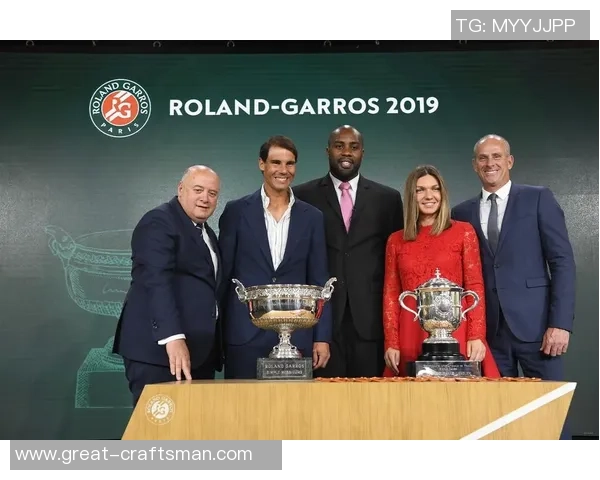 重庆网球队在大满贯赛事中的默契配合与精彩表现分析