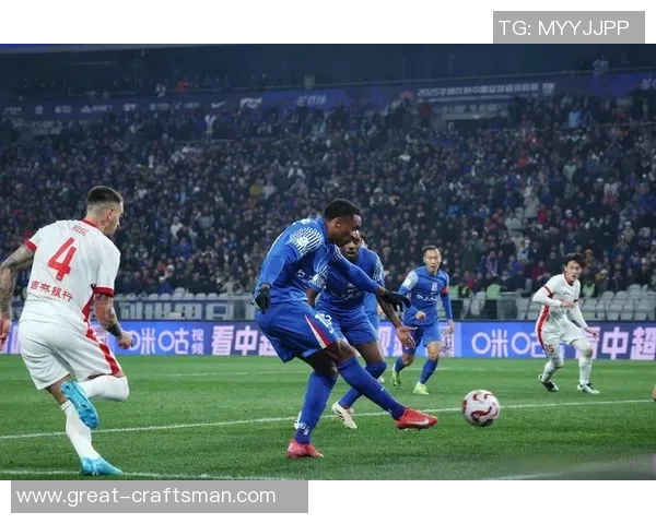 聚焦足球：深圳足球队的战术话题